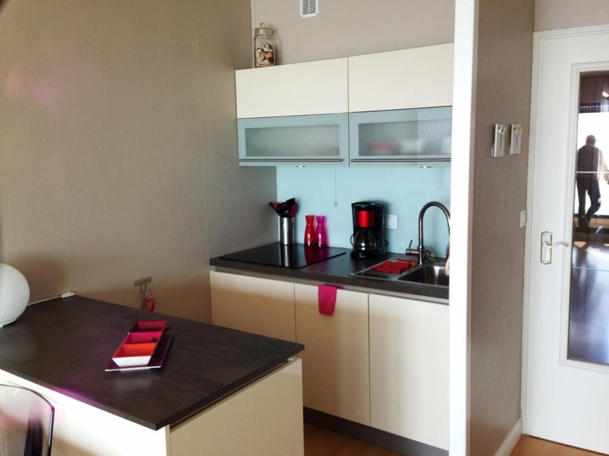 Les Sables-dʼOlonne Appartement T2 Refait A Neuf Avec Balcon Face Mer Et Ascenseur, Au Coeur Des Sables-D'Olonne - Fr-1-485-70 מראה חיצוני תמונה