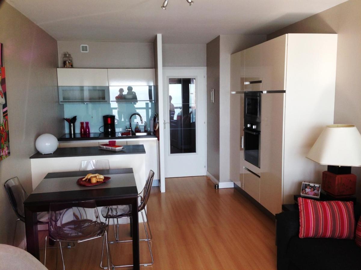 Les Sables-dʼOlonne Appartement T2 Refait A Neuf Avec Balcon Face Mer Et Ascenseur, Au Coeur Des Sables-D'Olonne - Fr-1-485-70 מראה חיצוני תמונה